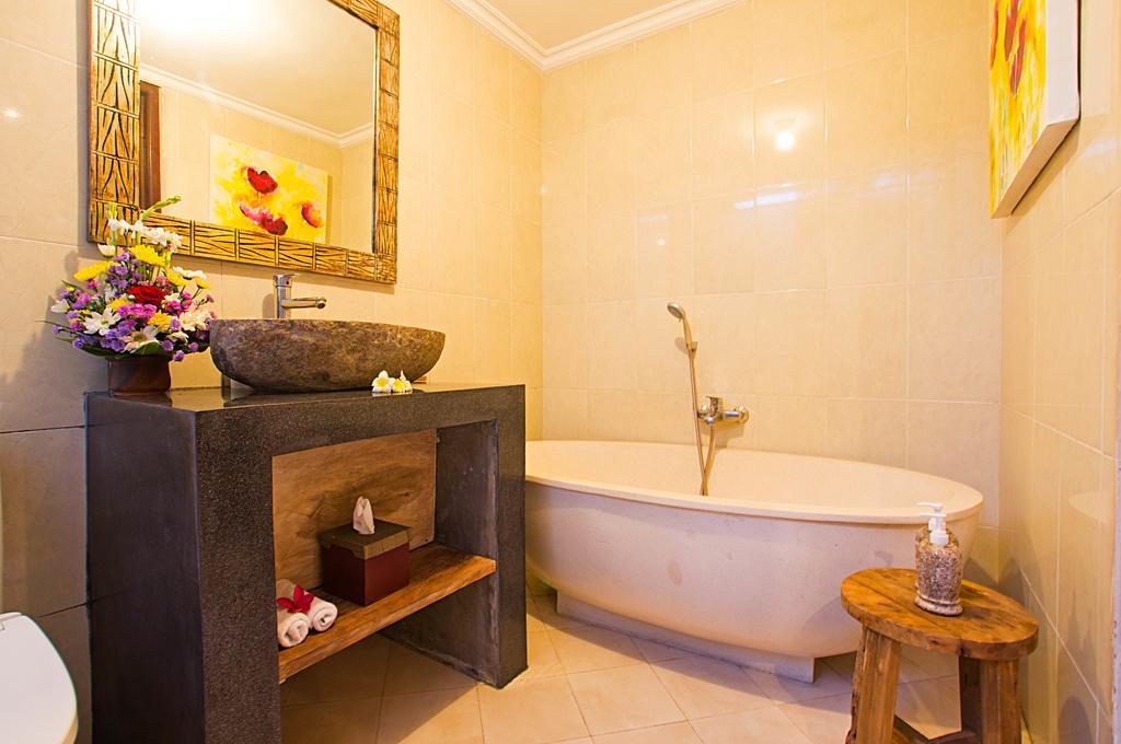 Villa Arushi Seminyak  Luaran gambar