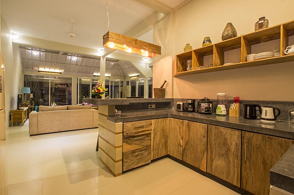 Villa Arushi Seminyak  Luaran gambar