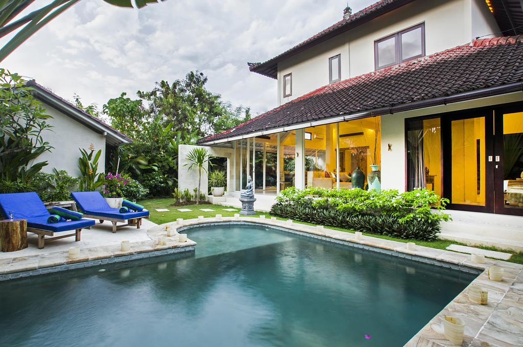 Villa Arushi Seminyak  Luaran gambar